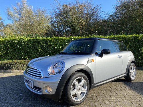 2009 An EXCEPTIONAL Mini Cooper with JUST 8,802 MILES + 1 OWNER!! For Sale