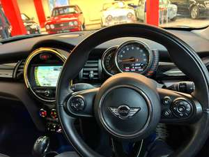 2016 MINI COOPER 5 DOOR AUTOMATIC For Sale (picture 10 of 12)