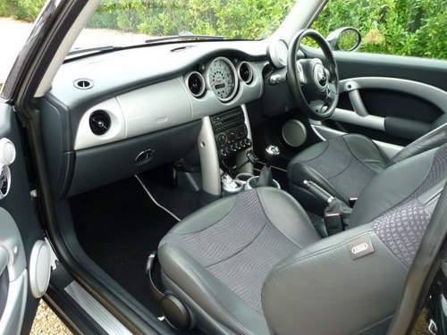 2003 Mini Hatchback - 5