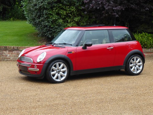2002 Mini Cooper 31k  miles 1 x Owner from new ULEZ SOLD