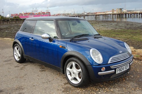 MINI COOPER 2004 For Sale by Auction