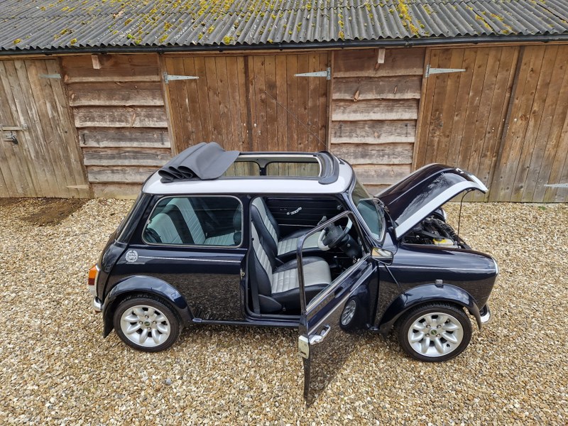2001 Rover Mini
