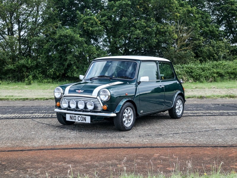 ** CLASSIC MINIS WANTED **