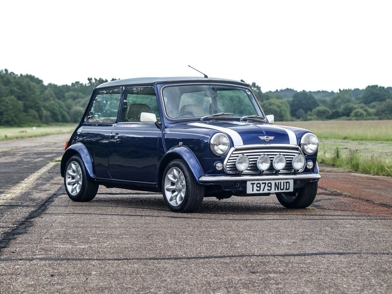 ** CLASSIC MINIS WANTED **