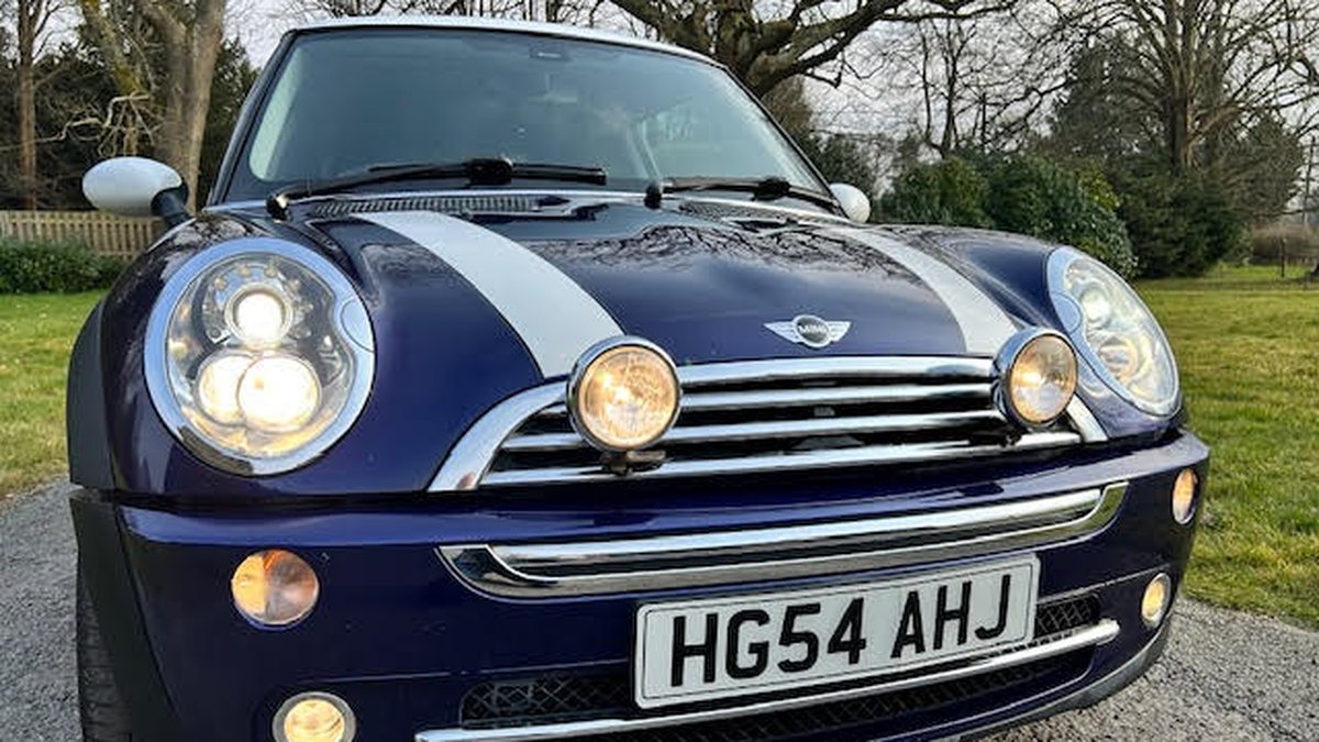 2004 Mini Hatchback Violet Manuel, 5 vitesses Conduite à droite in ...