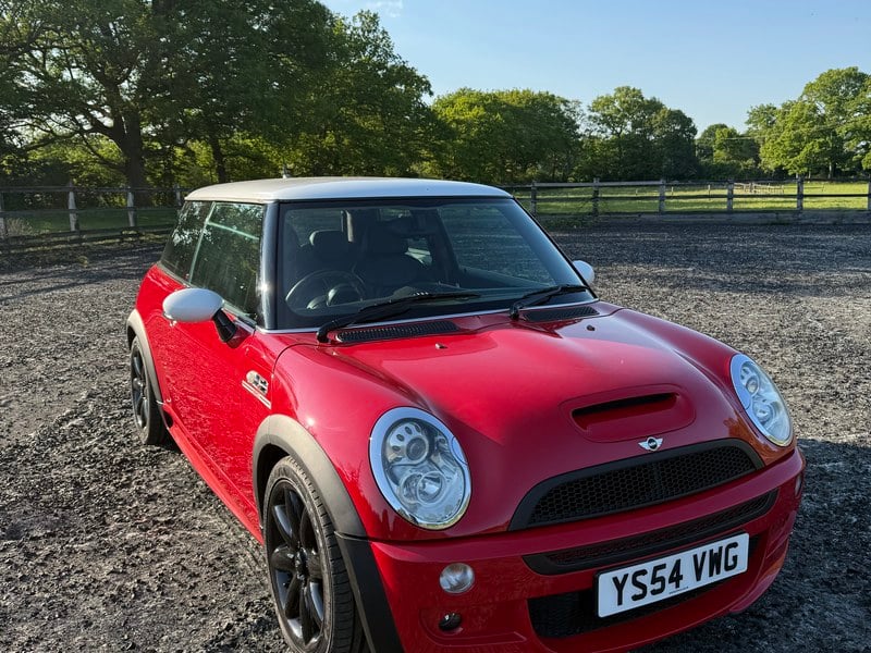 Rapid Classics: Eine Suche. Alle Oldtimer. 10 » Rapid Classics: Eine Suche. Alle Oldtimer. 2004 Mini Hatchback R53 Cooper S
