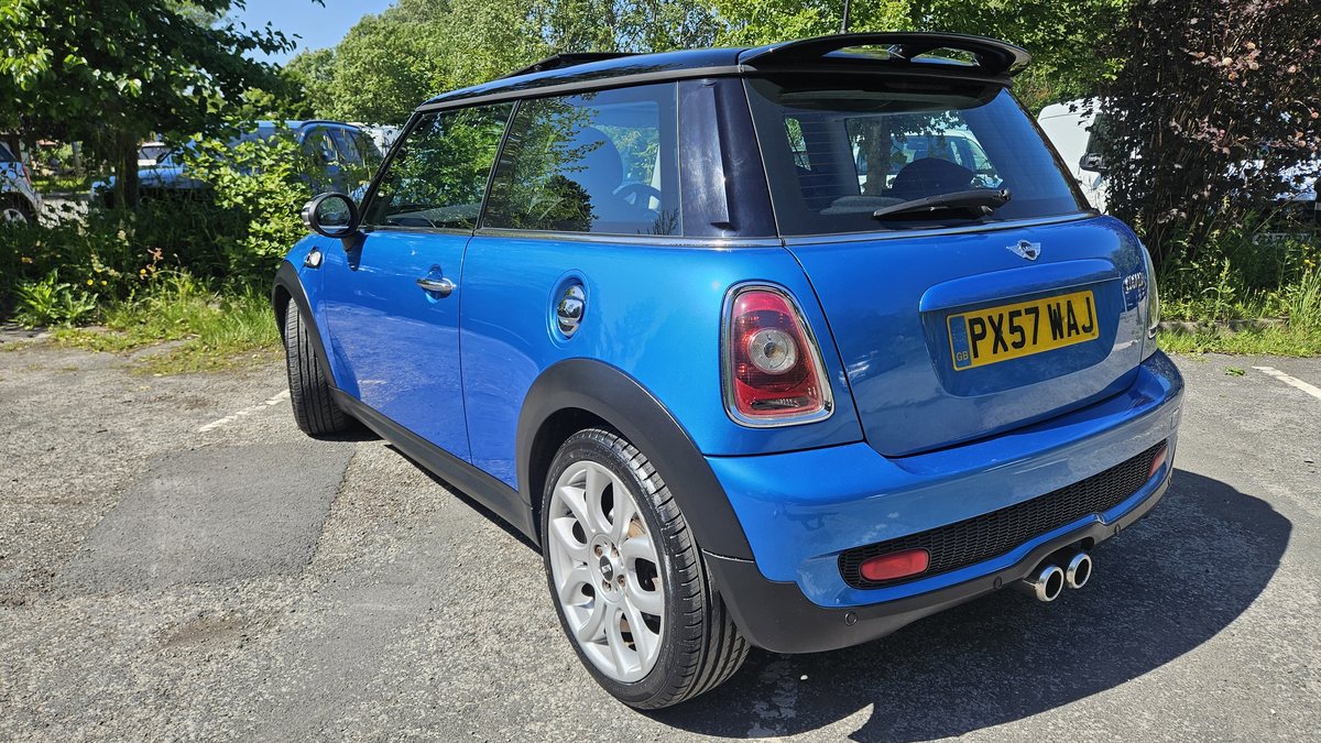 2007 Mini Hatchback Blue Manual, 6 speed Right Hand Drive in Thornton ...