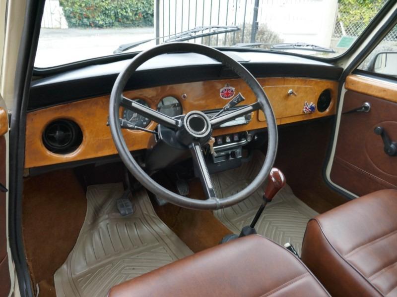 1981 Mini 1981 Mini Classic Beige Manual, 4 speed Left Hand Drive in Buxerolles ...