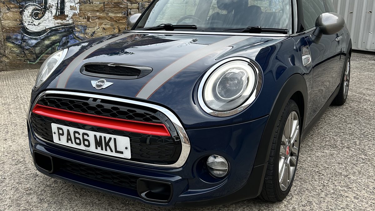 Mini Hatcback 2016 Mini Hatchback Blue Manual, 6 speed Right Hand Drive in Bradford ...
