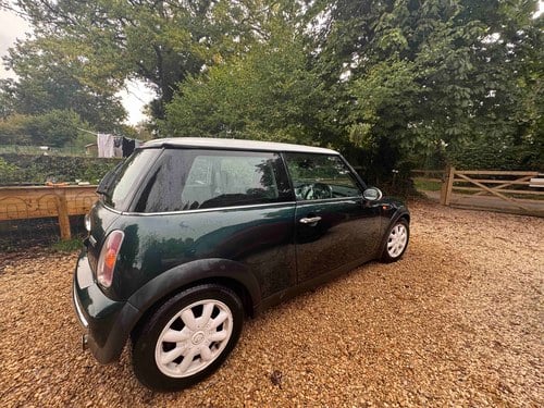 2004 Mini Hatchback R32 Cooper