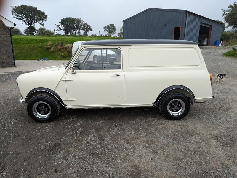 1980 Mini Classic Van