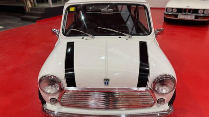 Mini Classic 850
