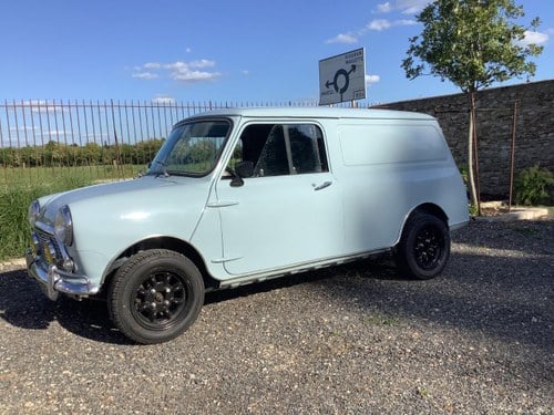 1960 AUSTIN Mini Van In vendita