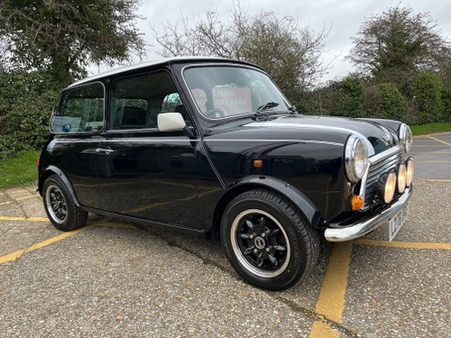 1993 Rover Mini Cooper 1.3i. Black. Only 47k. FSH. Stunning A vendre