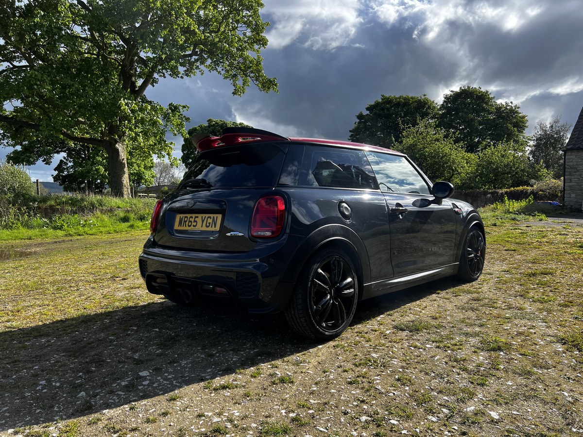 Mini Hatcback 2015 Mini Hatchback Grey Manual, 6 speed Right Hand Drive in ...