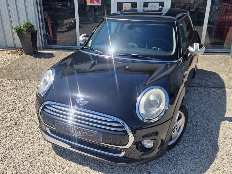 2015 Mini Hatchback - 2 2015 Mini Hatchback - 2