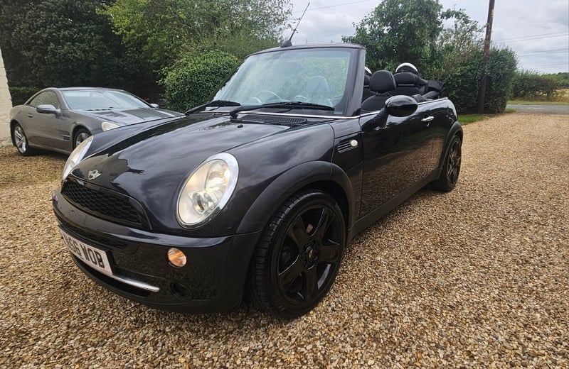 2006 Mini Convertible - 2 2006 Mini Convertible - 2