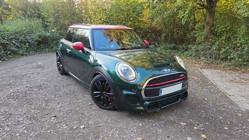 2018 Mini Hatchback - 1 2018 Mini Hatchback - 1