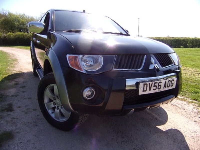 Mitsubishi L200 2.5TD Ltd. Warrior 4x4 Double Cab (105,371m)