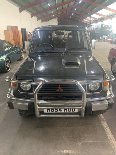 1990 Mitsubisi pajero mark 1  For Sale by Auction