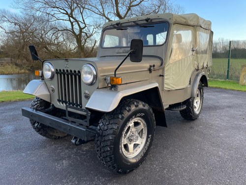 1980 MITSUBISHI JEEP J54 2.7 DIESEL ON & OFF ROAD 4X4 SOFT TOP *  For Sale