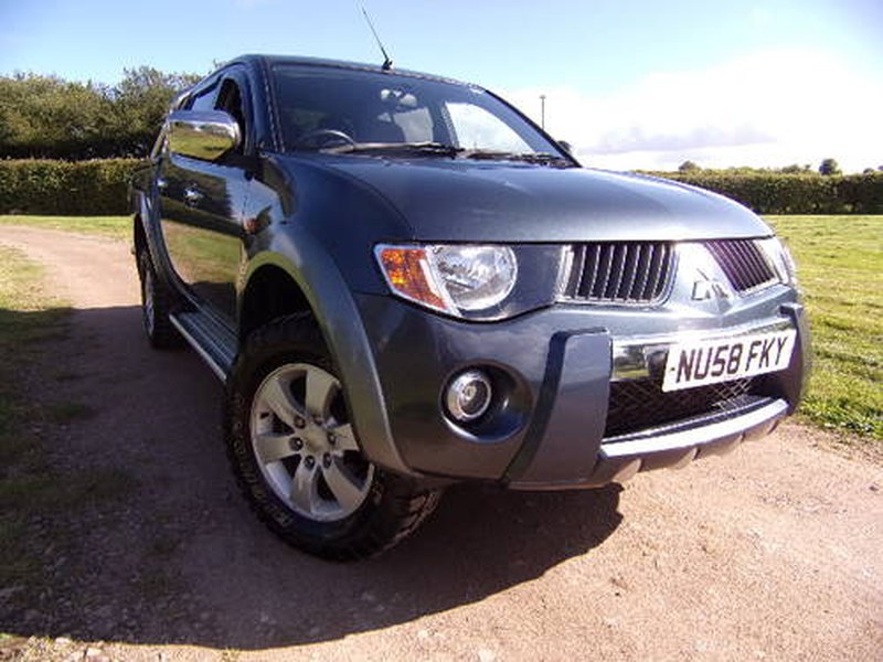 Mitsubishi L200 2.5 DI-D Warrior 4x4 D/C Pickup (69,431m)