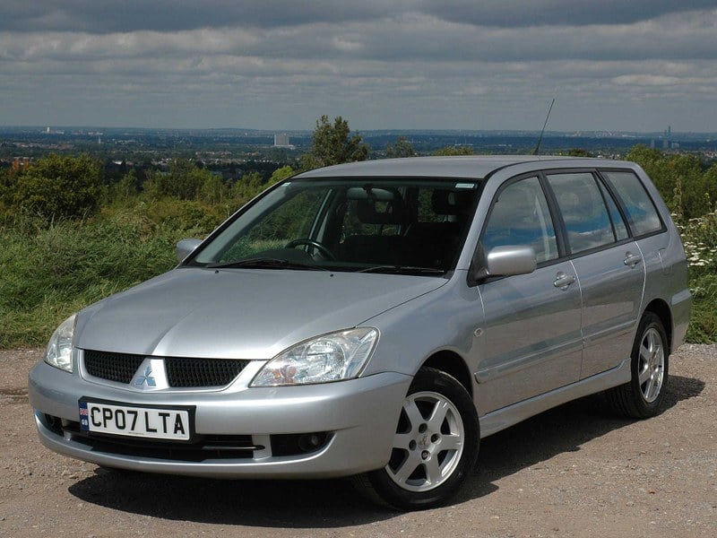 Mitsubishi Lancer 1.6 Equippe Estate. ONE OWNER 44000 miles
