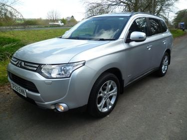 Picture of 2013 MITSUBISHI OUTLANDER gx4  Turbo diesel 6 speed huge spec 4x4 - For Sale