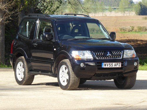 2005 Mitsubishi Shogun SWB 1 x Lady Owner just 57k miles For Sale