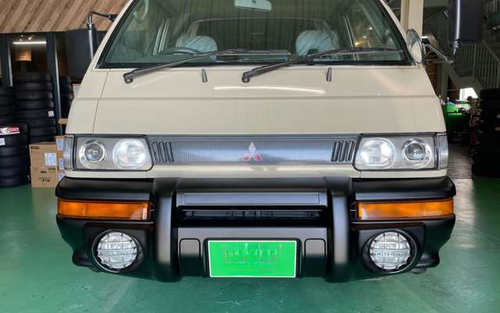 1998 Mitsubishi Delica (picture 1 of 15)