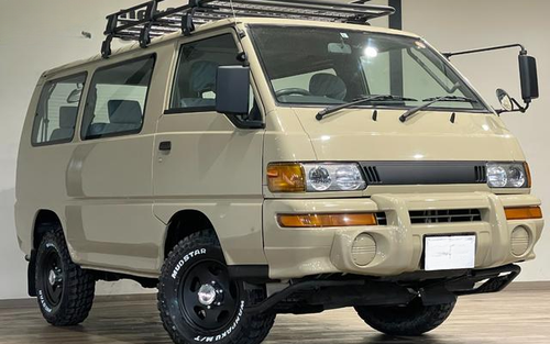1999 Mitsubishi Delica (picture 1 of 71)