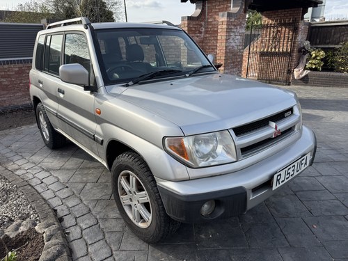 2003 Mitsubishi Shogun