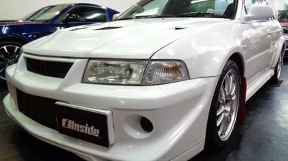 Mitsubishi Lancer Evolution V