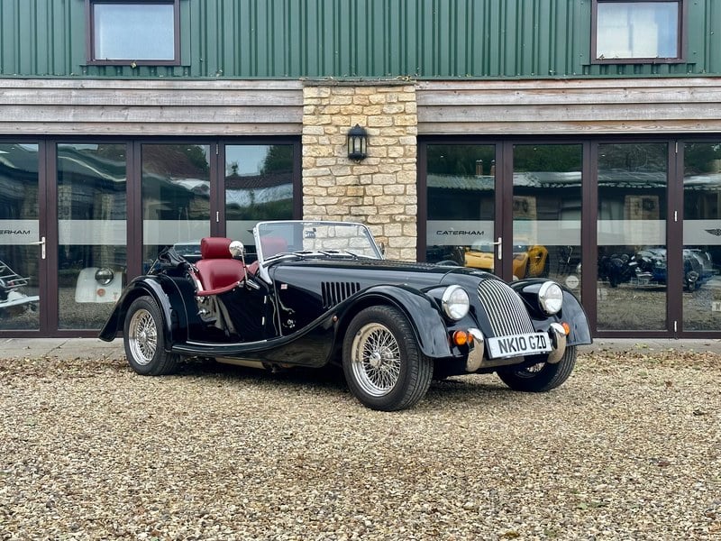 Morgan Plus 4 2.0L Duratec finished in Black / Mulberry