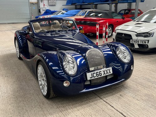 2017 Morgan Aero 8 Auto. Stunning in Lapis Blue. 5910 miles VENDU