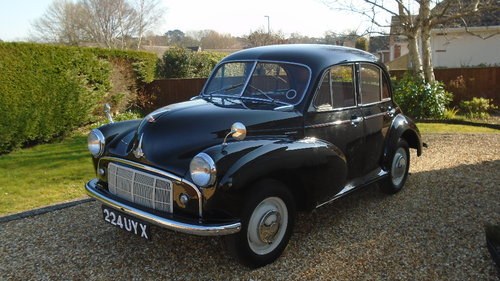 Lot 20 - A 1954 Morris Minor four door saloon - 15/07/18 For Sale by Auction