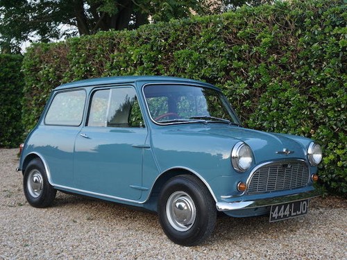 1959 MORRIS MINI MINOR DELUXE SALOON For Sale by Auction