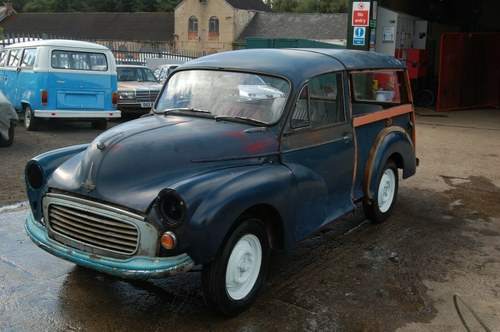 1968 MORRIS TRAVELLER TAX AND MOT EXEMPT COMES WITH NEW WOOD In vendita