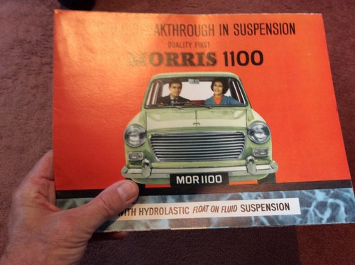 Morris 1100 Colourful ORIGINAL sales brochure For Sale