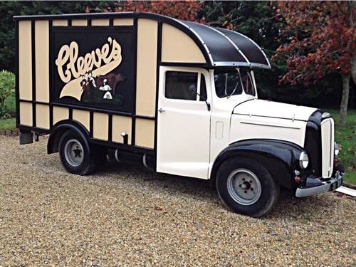 1953 Morris food and coffee  truck In vendita