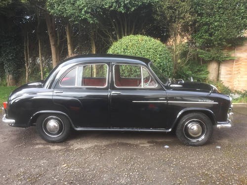 Morris Oxford Series 2 - 1956. Mot & Tax exempt For Sale
