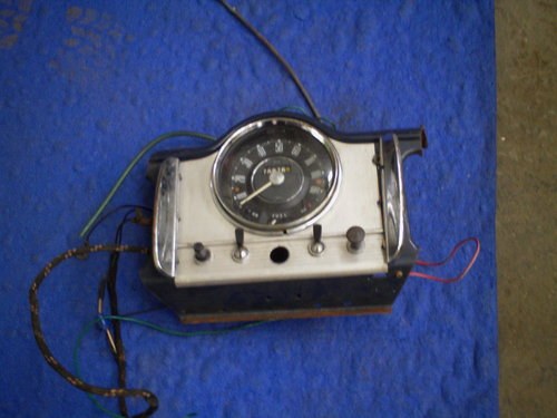 Morris Minor Speedo with part dashboard fittings. Kaufen Bei