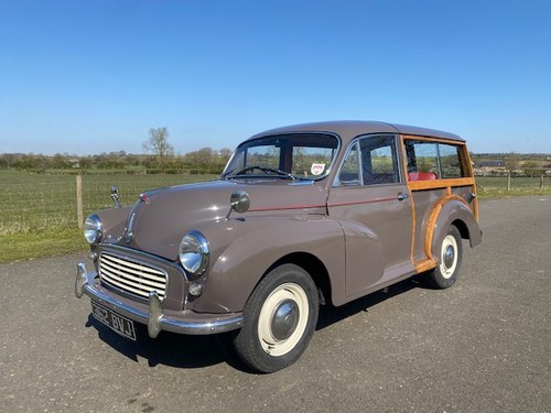 1962 Morris Minor Traveller in Rose Taupe with Red interior For Sale