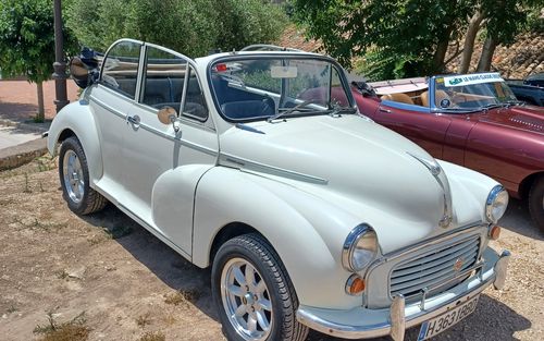 1970 Morris Minor convertible (picture 1 of 17)