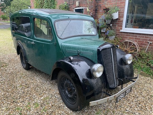 1944 Morris Y Type Van