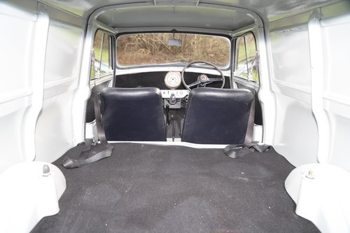 1961 Morris Mini Van - 8