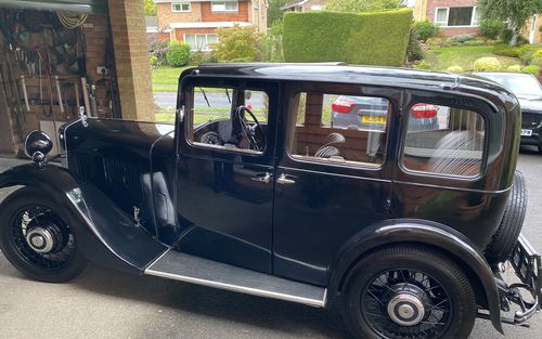 1934 Morris 10/4 for sale (sliding roof model) O.N.O (picture 1 of 10)