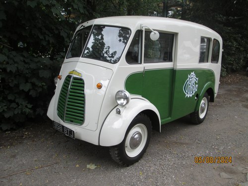 1957 Morris JB Van