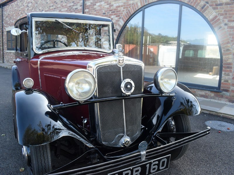 1934 MORRIS 10/4 - STUNNING CONDITION, 2 OWNERS IN 90 YEARS!