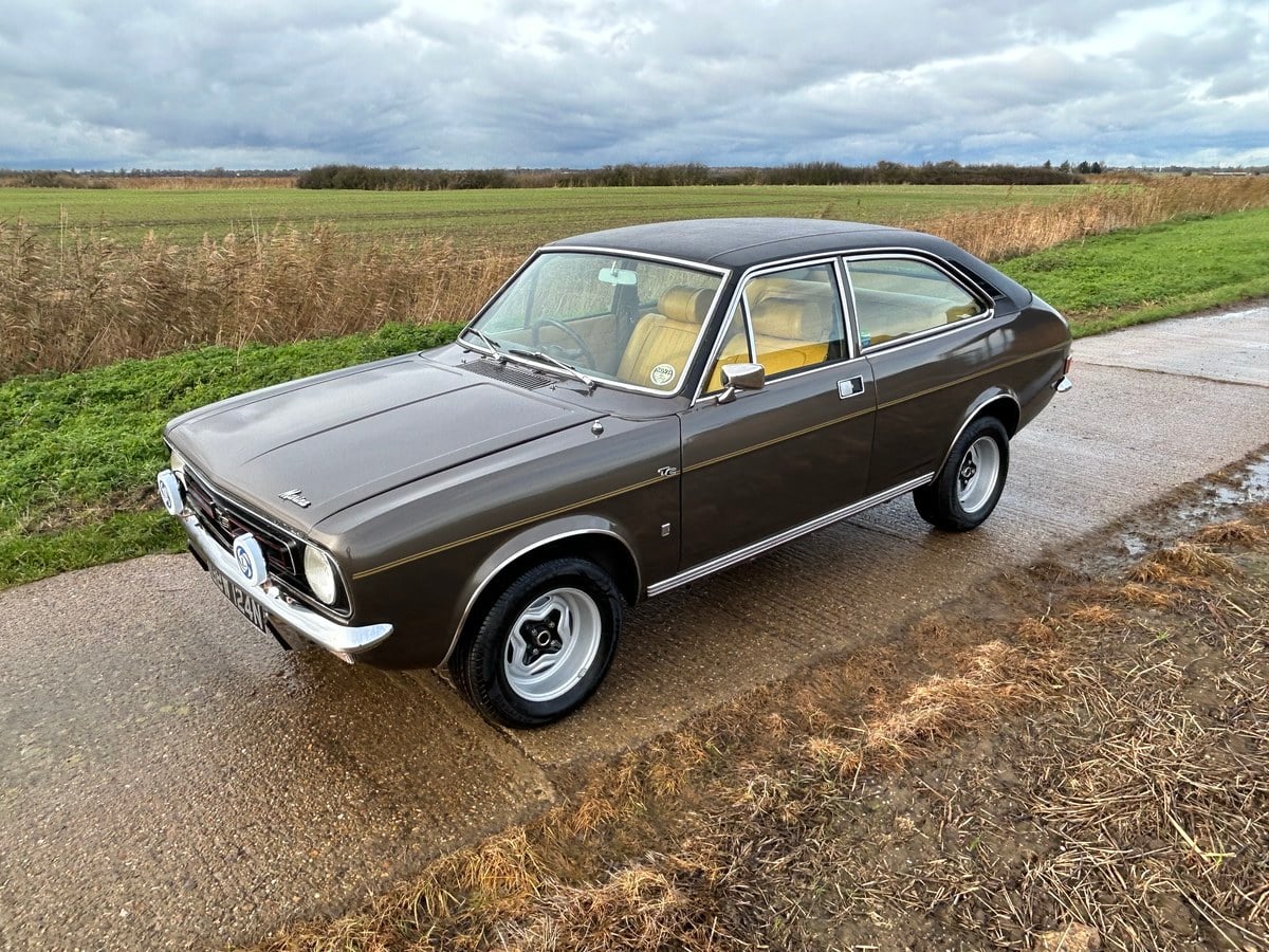 1974 Morris Marina Dourado Manual, 4 velocidades Volante à direita em ...